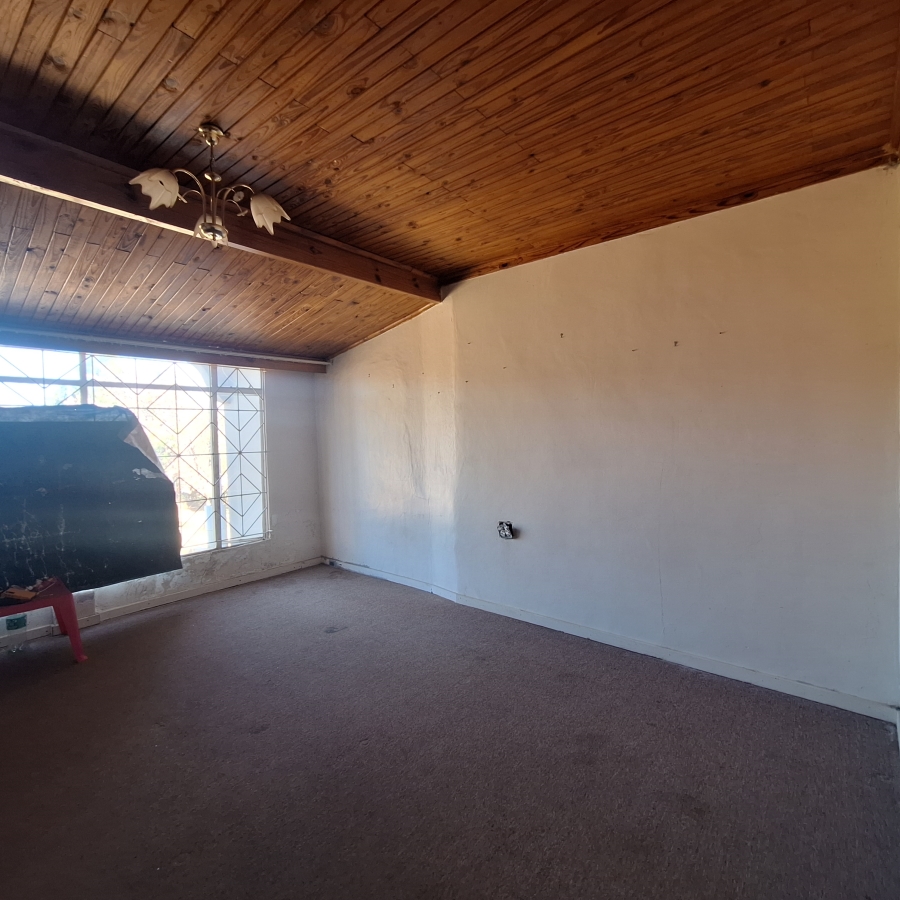 4 Bedroom Property for Sale in Frankfort Free State